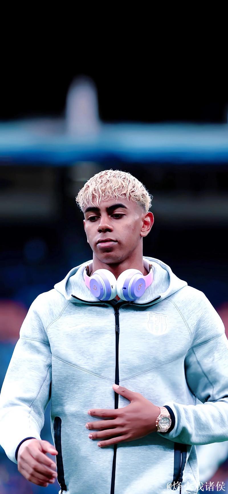 18岁亚马尔又被防死!全场仅1射+21次丢球权,遭切尔西小孩哥碾压 18岁亚马尔又被防死!全场仅1射+21次丢球权,遭切尔西小孩哥碾压